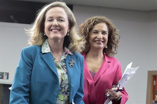 Nadia Calviño y María Jesús Montero durante la rueda de prensa posterior al Consejo de Ministros