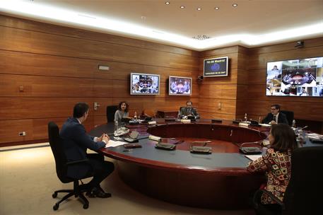 14/04/2020. Consejo de ministros. El jefe del Ejecutivo, Pedro Sánchez, preside la reunión del Consejo de Ministros, a la que han asistido l...
