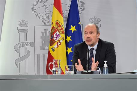 15/12/2020. Consejo de Ministros: María Jesús Montero y Juan Carlos Campo. El ministro de Justicia, Juan Carlos Campo, durante su intervenci...