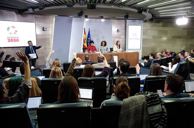17/01/2020. Consejo de Ministros: María Jesús Montero, Isabel Celaá e Irene Montero. responden las preguntas de los medios de comunicación, ...