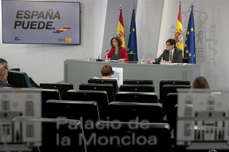 20/10/2020. Consejo de Ministros: Montero e Illa. La ministra de Hacienda y portavoz del Gobierno, María Jesús Montero, y el ministro de San...