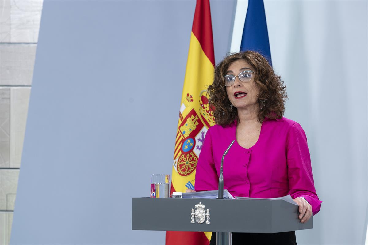 21/04/2020. Consejo de Ministros. La ministra de Hacienda y portavoz del Gobierno, María Jesús Montero, durante su intervención en la rueda ...