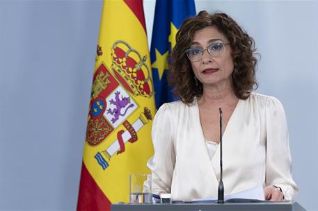 24/03/2020. Consejo de Ministros: María Jesús Montero y Salvador Illa. La ministra de Hacienda y portavoz del Gobierno, María Jesús Montero,...