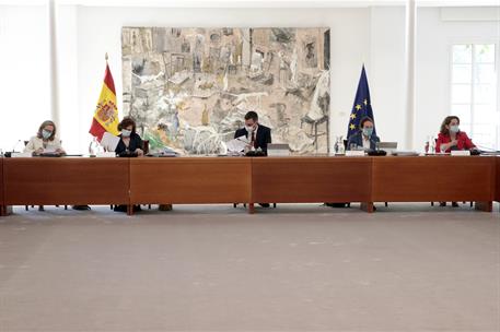 30/06/2020. Reunión del Consejo de Ministros. El presidente del Gobierno, Pedro Sánchez, la vicepresidenta primera y ministra de la Presiden...