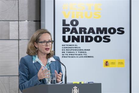 31/03/2020. Consejo de Ministros: María Jesús Montero, Pablo Iglesias y Nadia Calviño. La vicepresidenta de Asuntos Económicos y Transformac...