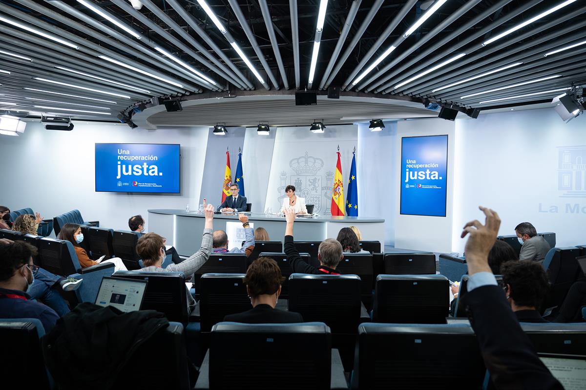 5/10/2021. Rueda de prensa posterior al Consejo de Ministros: Isabel Rodríguez y Félix Bolaños. La ministra de Política Territorial y portav...