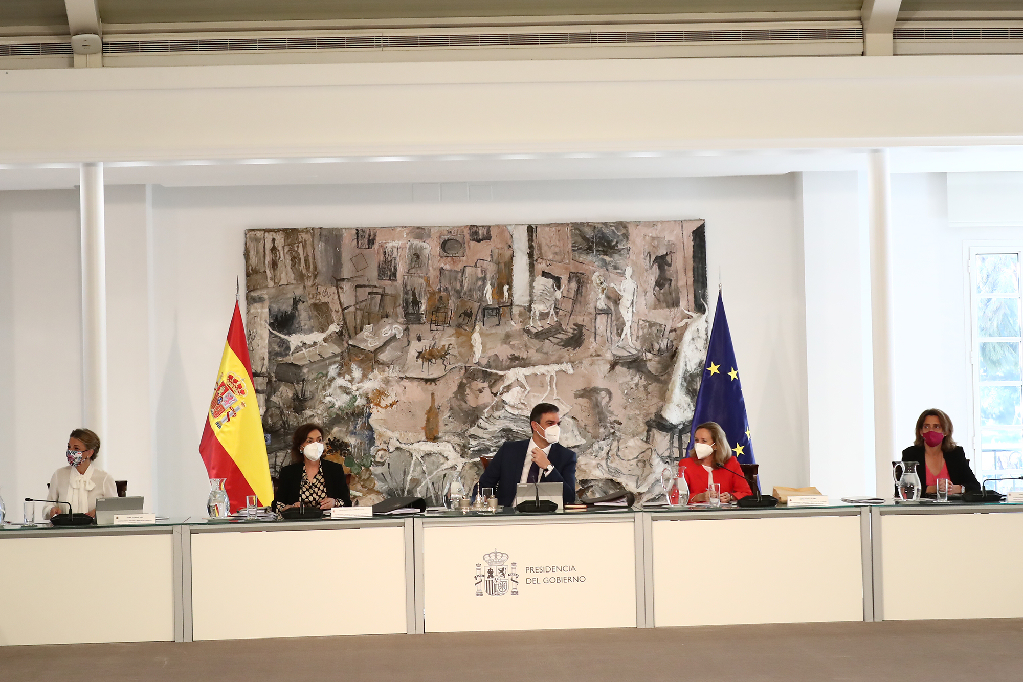 Carmen Calvo, Pedro Sánchez, Nadia Calviño y Teresa Rivera