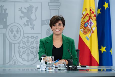 7/10/2021. Rueda de prensa posterior al Consejo de Ministros: Isabel Rodríguez y María Jesús Montero. La ministra de Política Territorial y ...