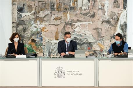 16/02/2021. Reunión del Consejo de Ministros. El presidente del Gobierno, Pedro Sánchez, preside la reunión del Consejo de Ministros. A su l...