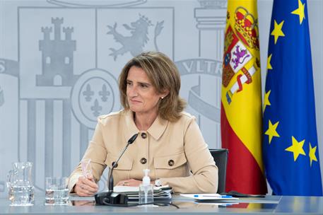 16/03/2021. Consejo de Ministros extraordinario: María Jesús Montero y Teresa Ribera. La vicepresidenta cuarta y ministra para la Transición...