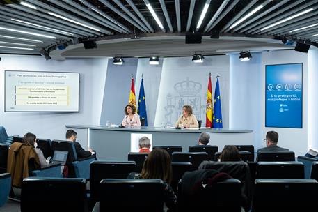 16/03/2021. Consejo de Ministros extraordinario: María Jesús Montero y Teresa Ribera. La ministra de Hacienda y portavoz del Gobierno, María...