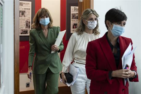 16/11/2021. Rueda de prensa posterior al Consejo de Ministros: Isabel Rodríguez, Yolanda Díaz y Pilar Alegría. La ministra de Política Terri...