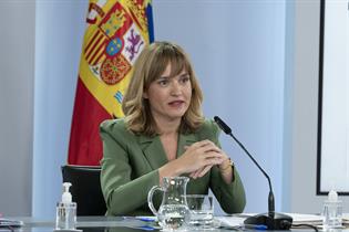 Pilar Alegría durante su intervención en la rueda de prensa posterior al Consejo de Ministros