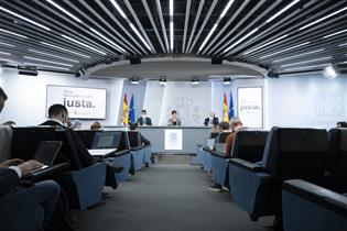 Bolaños, Rodríguez e Iceta durante la rueda de prensa posterior al Consejo de Ministros