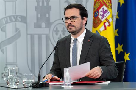 19/01/2021. Consejo de Ministros: Montero, Ribera y Garzón. El ministro de Consumo, Alberto Garzón, durante su intervención en la rueda de p...