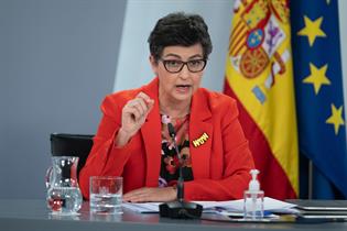 Arancha Gónzalez Laya durante su intervención en la rueda de prensa posterior al Consejo de Ministros