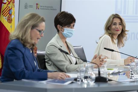 1/03/2022. Rueda de prensa posterior al Consejo de Ministros: Isabel Rodríguez, Nadia Calviño y Raquel Sánchez. La ministra de Política Terr...