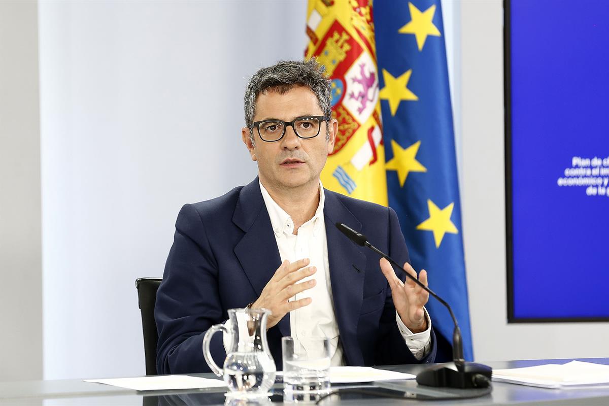 Félix Bolaños durante la rueda de prensa posterior al Consejo de Ministros