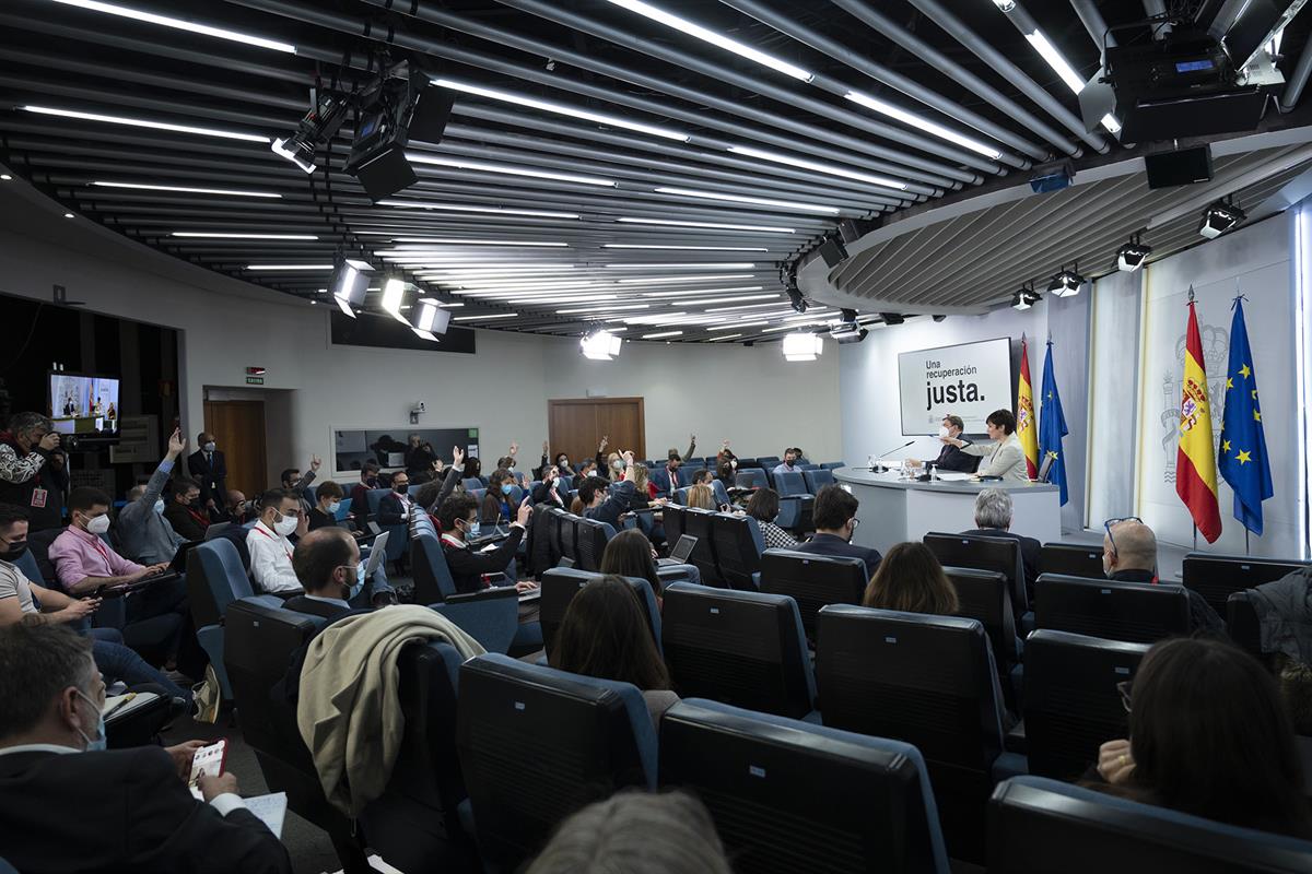 8/02/2022. Rueda de prensa posterior al Consejo de Ministros: Rodríguez y Planas. La ministra de Política Territorial y portavoz del Gobiern...