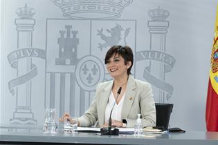 Isabel Rodríguez durante la rueda de prensa posterior al Consejo de Ministros