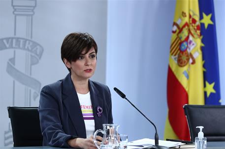 8/03/2022. Rueda de prensa posterior al Consejo de Ministros: Isabel Rodríguez, Teresa Ribera e Irene Montero. La ministra de Política Terri...