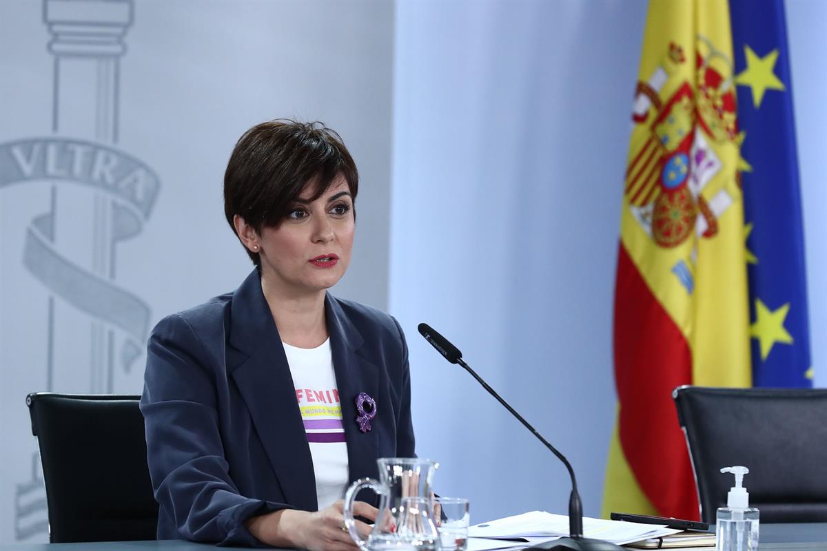 8/03/2022. Rueda de prensa posterior al Consejo de Ministros: Isabel Rodríguez, Teresa Ribera e Irene Montero. La ministra de Política Terri...