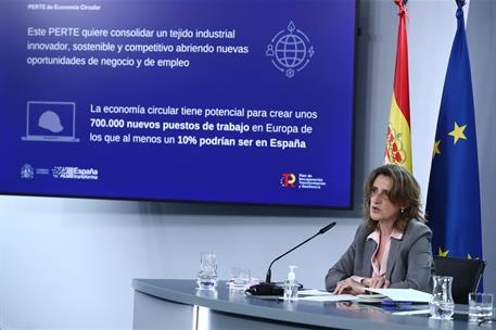 8/03/2022. Rueda de prensa posterior al Consejo de Ministros: Isabel Rodríguez, Teresa Ribera e Irene Montero. La vicepresidenta tercera y m...