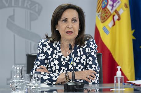 10/05/2022. Rueda de prensa posterior al Consejo de Ministros: Isabel Rodríguez y Margarita Robles. La ministra de Defensa, Margarita Robles...