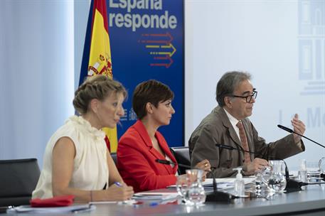 21/06/2022. Rueda de prensa tras el Consejo de Ministros: Isabel Rodríguez, Yolanda Díaz y Joan Subirats. La ministra de Política Territoria...