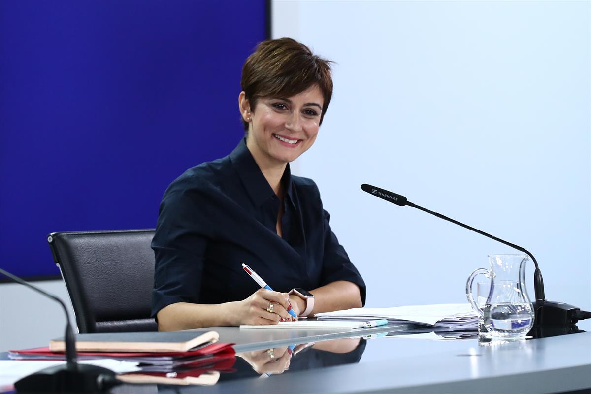 25/10/2022. Rueda de prensa tras el Consejo de Ministros: Isabel Rodríguez y Raquel Sánchez. La ministra de Política Territorial y portavoz ...