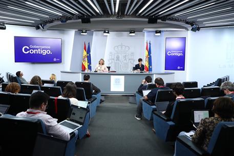 25/10/2022. Rueda de prensa tras el Consejo de Ministros: Isabel Rodríguez y Raquel Sánchez. La ministra de Política Territorial y portavoz ...