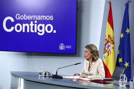 25/10/2022. Rueda de prensa tras el Consejo de Ministros: Isabel Rodríguez y Raquel Sánchez. La ministra de Transportes, Movilidad y Agenda ...