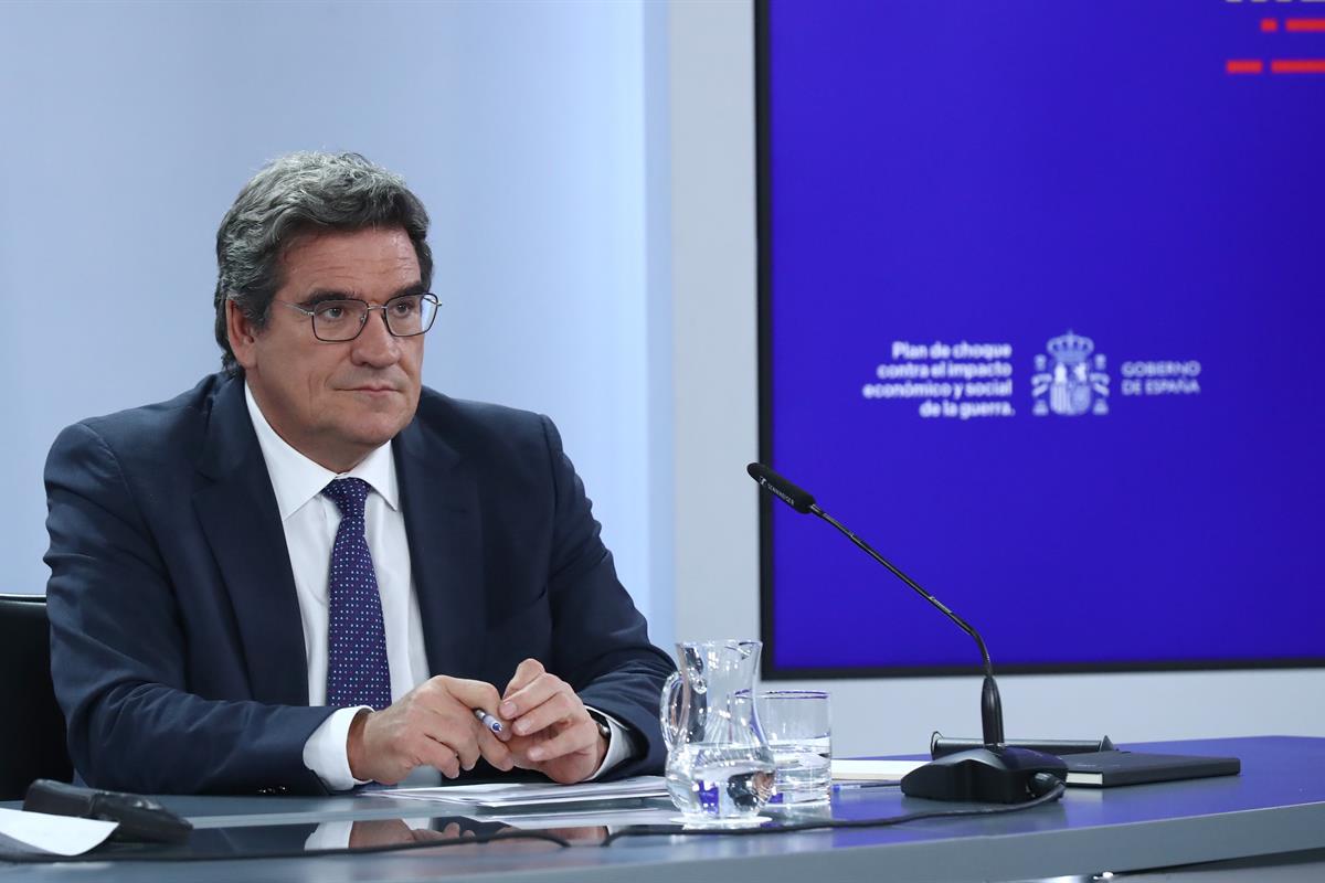 José Luis Escrivá durante la rueda de prensa posterior al Consejo de Ministros