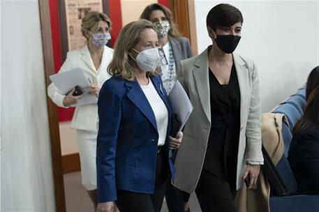 29/03/2022. Rueda de prensa posterior al Consejo de Ministros: Nadia Calviño, Yolanda Díaz y Teresa Ribera. La ministra de Política Territor...