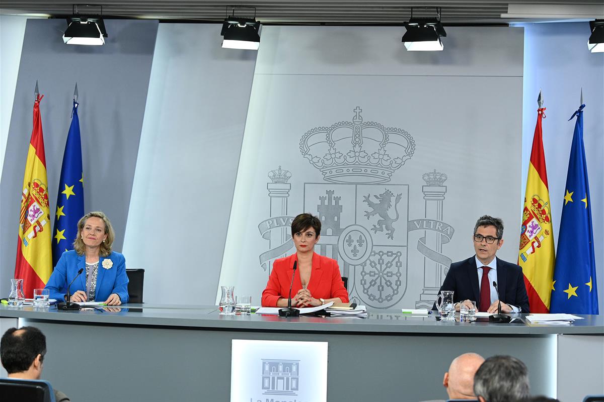 6/06/2023. Rueda de prensa tras el Consejo de Ministros: Isabel Rodríguez, Nadia Calviño y Félix Bolaños. La vicepresidenta primera y minist...