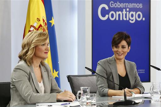 Pilar Alergría e Isabel Rodríguez durante la rueda de prensa posterior al Consejo de Ministros