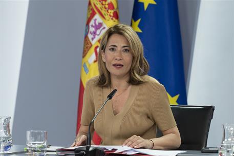 9/05/2023. Rueda de prensa tras el Consejo de Ministros: Isabel Rodríguez, Raquel Sánchez y Pilar Alegría. La ministra de Transportes, Movil...