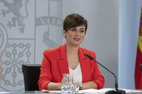 11/04/2023. Rueda de prensa tras el Consejo de Ministros: Yolanda Díaz, Isabel Rodríguez y Pilar Alegría. La ministra de Política Territoria...