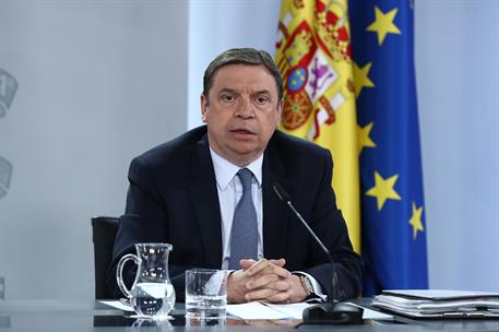 11/05/2023. Rueda de prensa tras el Consejo de Ministros: Isabel Rodríguez, Teresa Ribera y Luis Planas. El ministro de Agricultura, Pesca y...