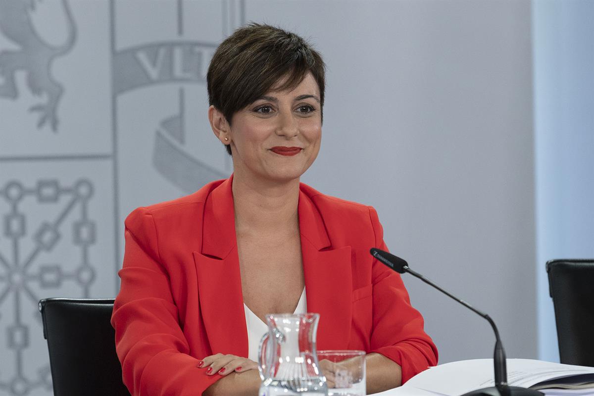 La ministra de Política Territorial y portavoz del Gobierno, Isabel Rodríguez, en la rueda de prensa