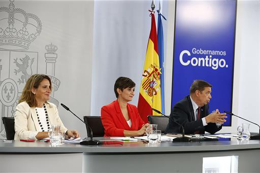 12/09/2023. Press conference after the Council of Ministers. The Third Vice-President and acting Minister for the Ecological Transition and ...