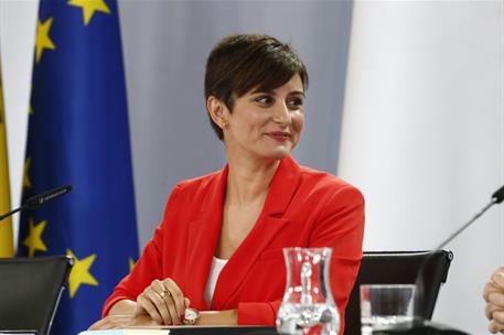 12/09/2023. Rueda de prensa tras el Consejo de Ministros: Isabel Rodríguez, Teresa Ribera y Luis Planas. La ministra de Política Territorial...