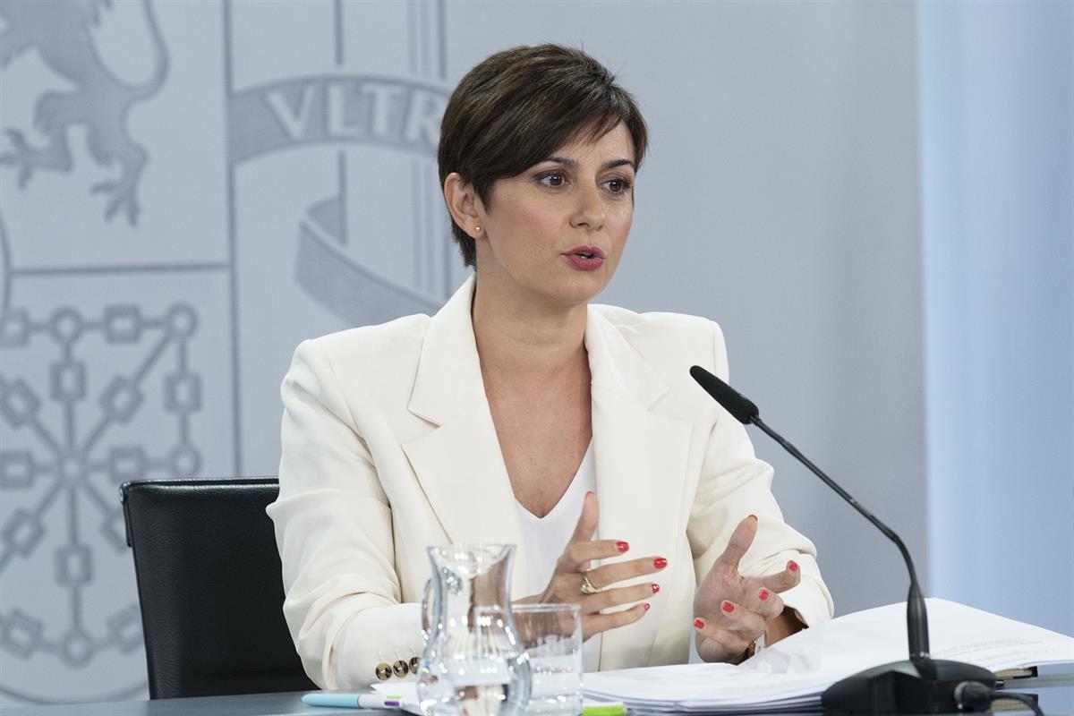 La ministra de Política Territorial y portavoz del Gobierno, Isabel Rodríguez, en la rueda de prensa del Consejo de Ministros