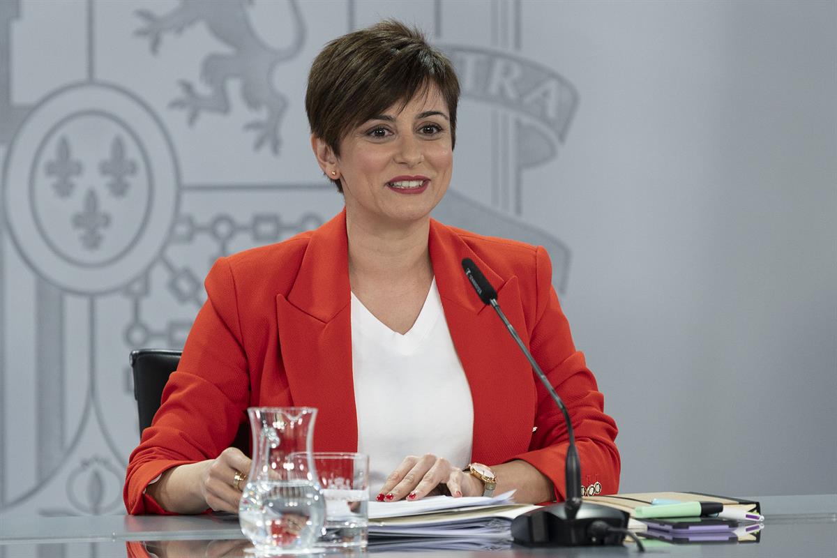 14/03/2023. Rueda de prensa tras el Consejo de Ministros: Isabel Rodríguez, Margarita Robles y Reyes Maroto. La ministra de Política Territo...