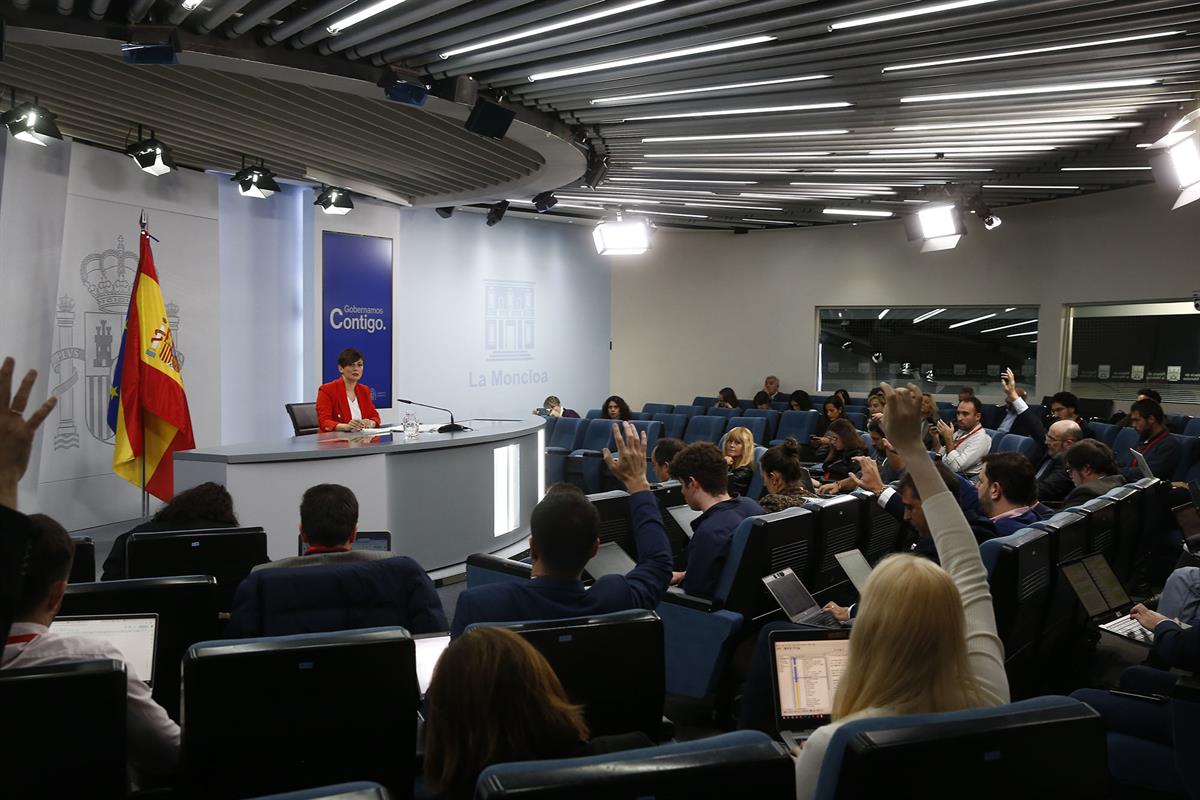 Isabel Rodríguez durante la rueda de prensa posterior al Consejo de Ministros