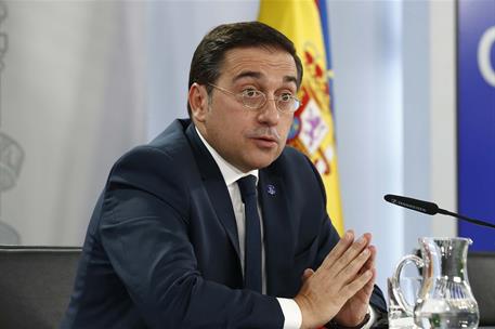 17/10/2023. Rueda de prensa tras el Consejo de Ministros: Isabel Rodríguez y José Manuel Albares. El ministro de Asuntos Exteriores, UE y Co...