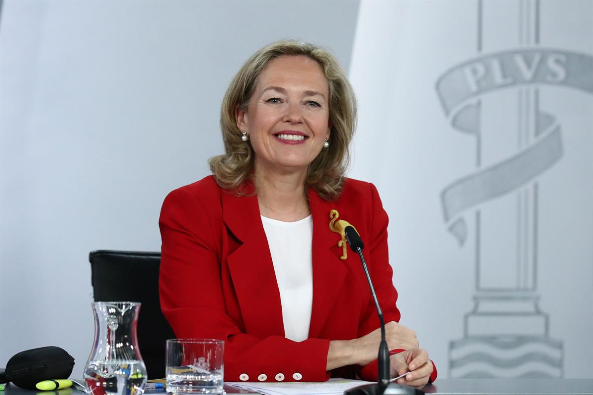 La vicepresidenta primera y ministra de Asuntos Económicos y Transformación Digital, Nadia Calviño, en la rueda de prensa