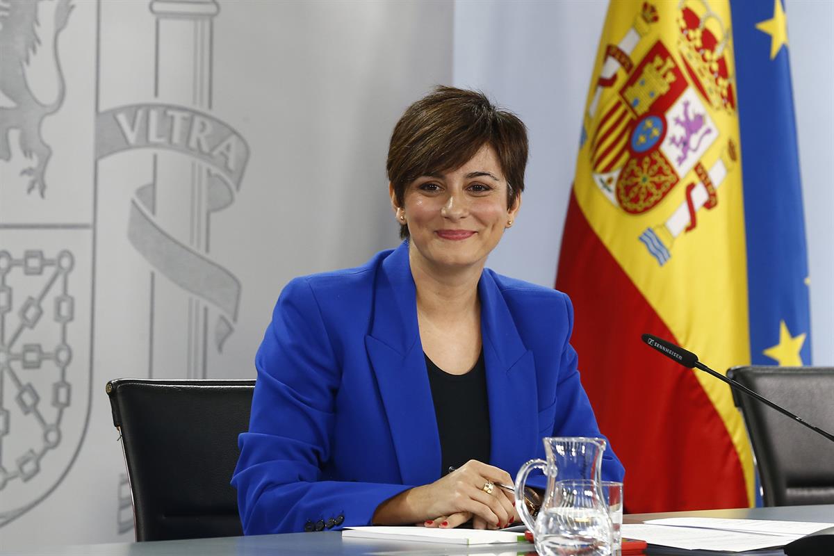La ministra de Política Territorial y portavoz del Gobierno en funciones, Isabel Rodríguez, en la rueda de prensa