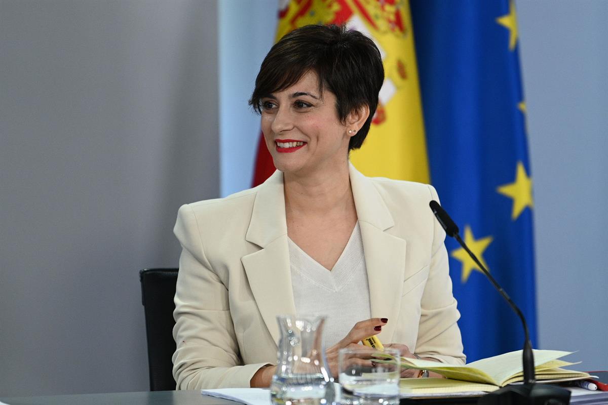 La ministra de Vivienda y Agenda Urbana, Isabel Rodríguez, en la rueda de prensa tras el Consejo de Ministros