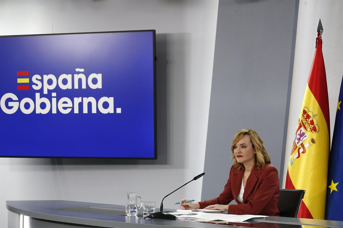 La portavoz del Gobierno, Pilar Alegría, durante la rueda de prensa posterior al Consejo de Ministros
